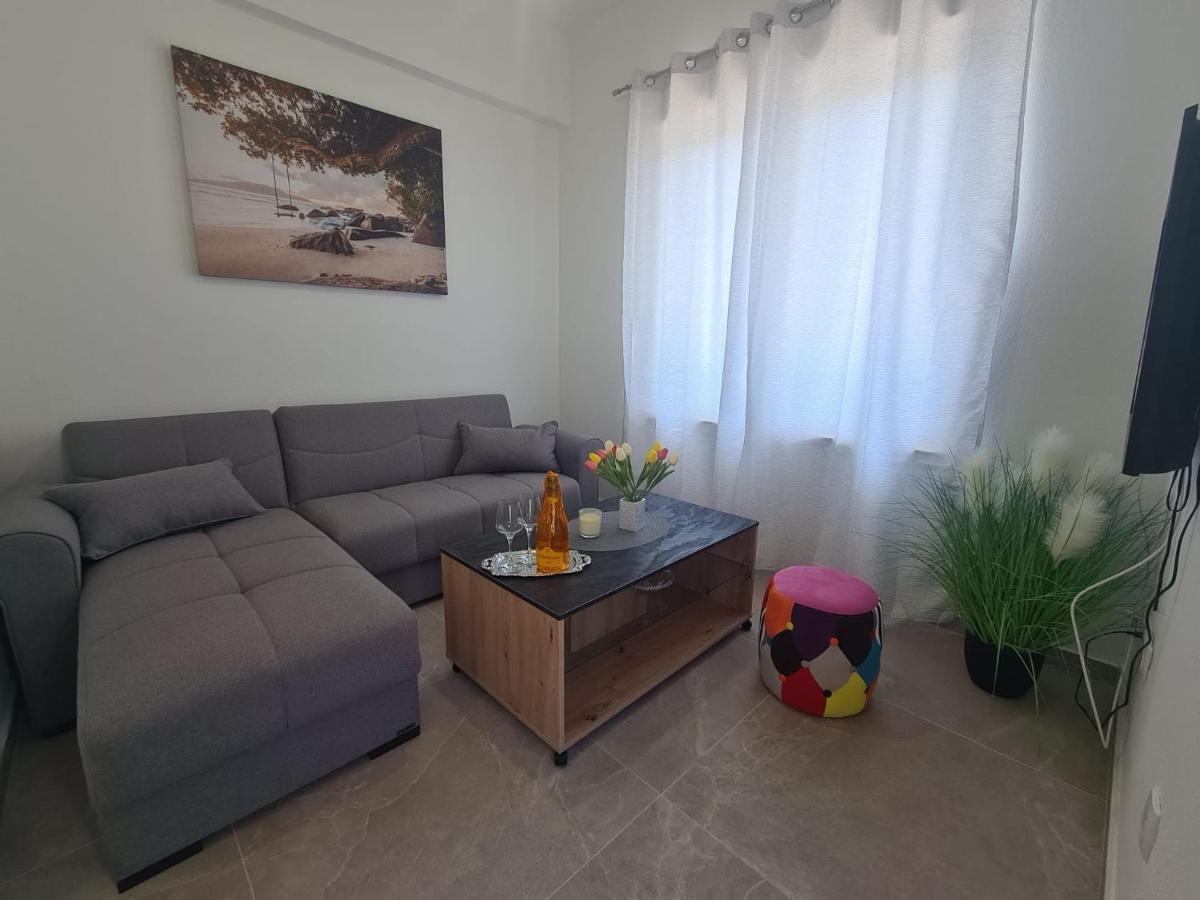 Lady Di Apartments Kaštela Kültér fotó