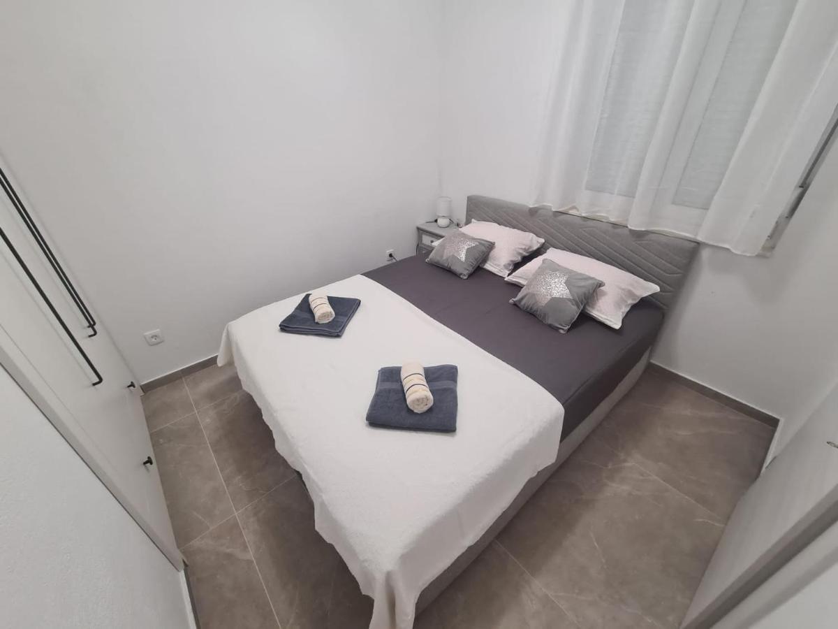 Lady Di Apartments Kaštela Kültér fotó